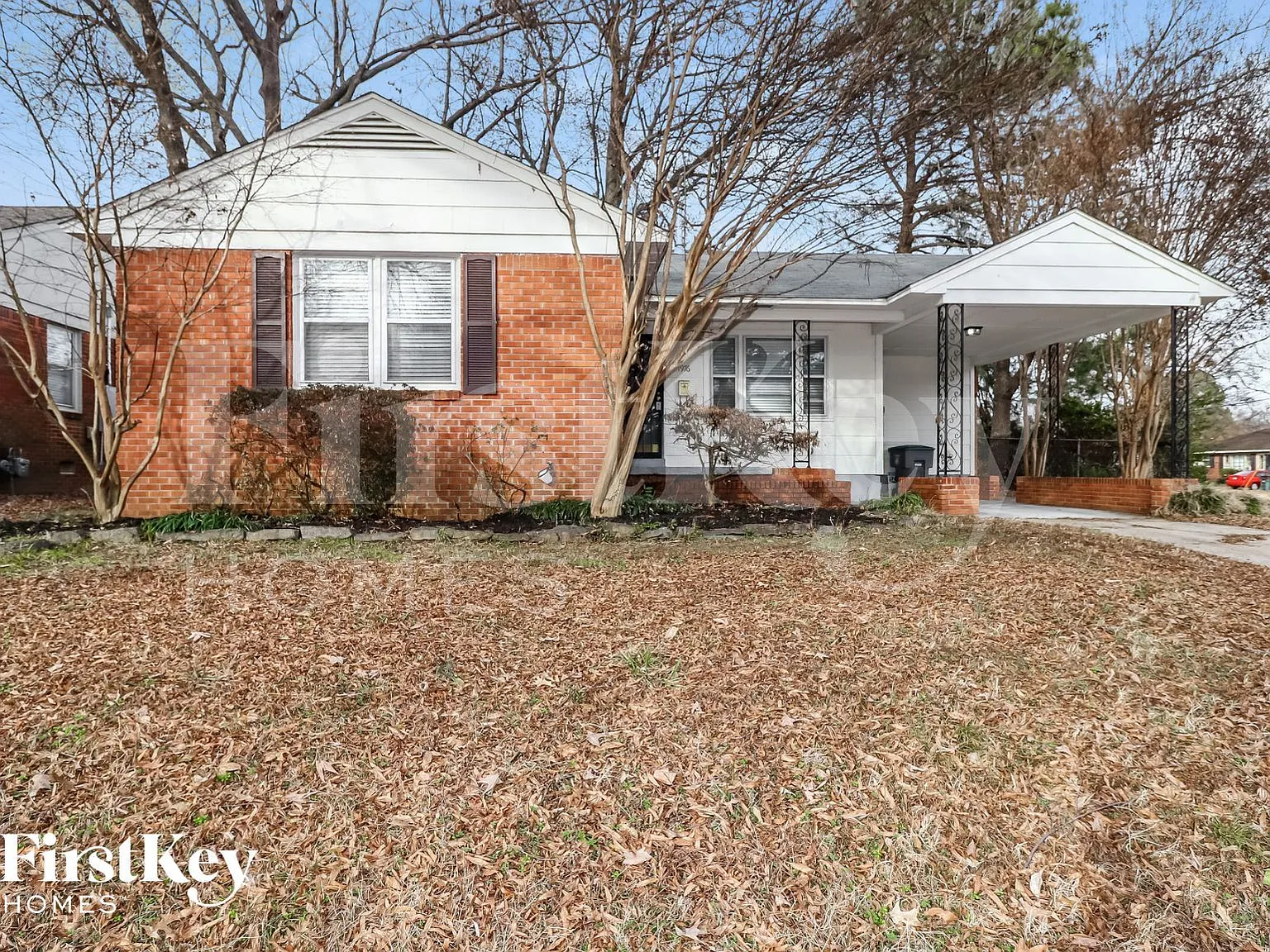 3 bed, 1.5 bath, 1060 sqft, $1,700 — Photo 1