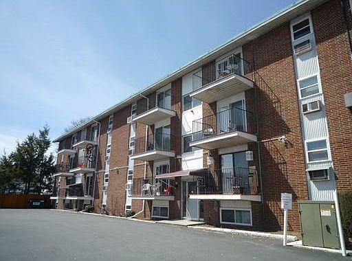 1st image of 36 Essex St APT 12