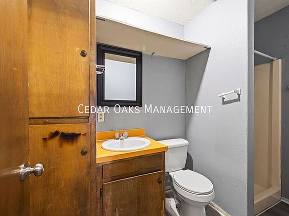 5th image of 1931 W Deane St #T