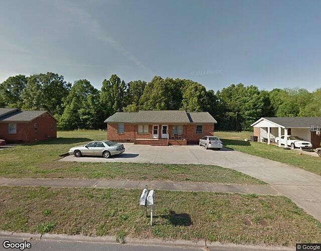 1st image of 215 Adams St