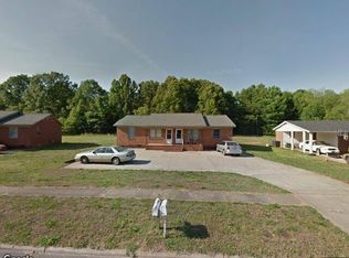 215 Adams St, Statesville, NC 28677
