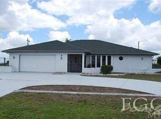 707 SW 32nd Ct, Cape Coral, FL 33991