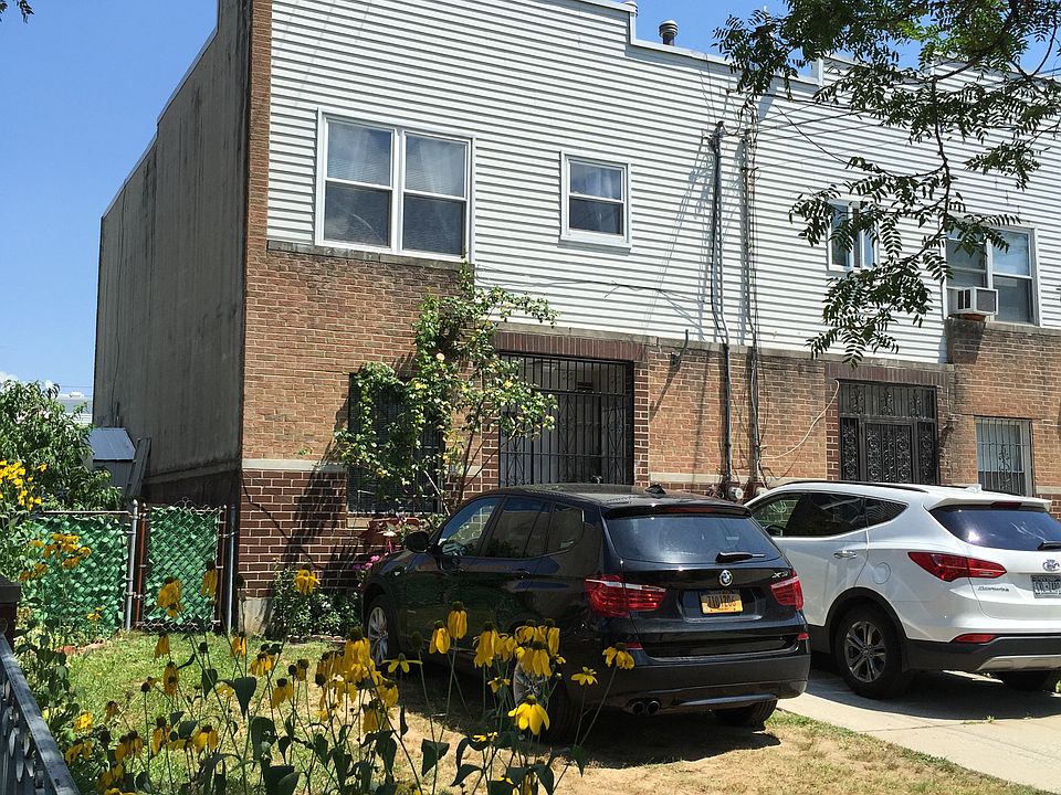 1st image of 2833 W 31st St