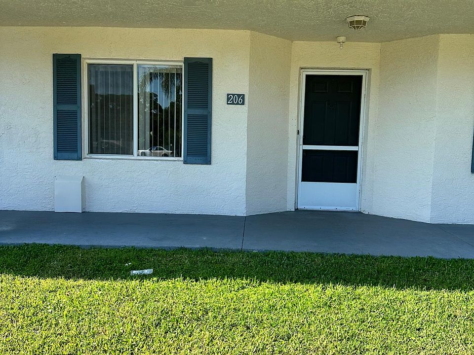 Front of Unit D206