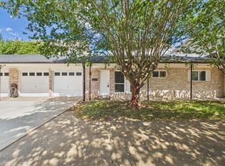 5627 Winsome Ln, Houston, TX 77057