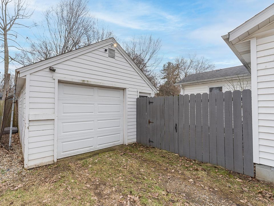5414 Keyes Dr, Kalamazoo, MI 49004 | Zillow