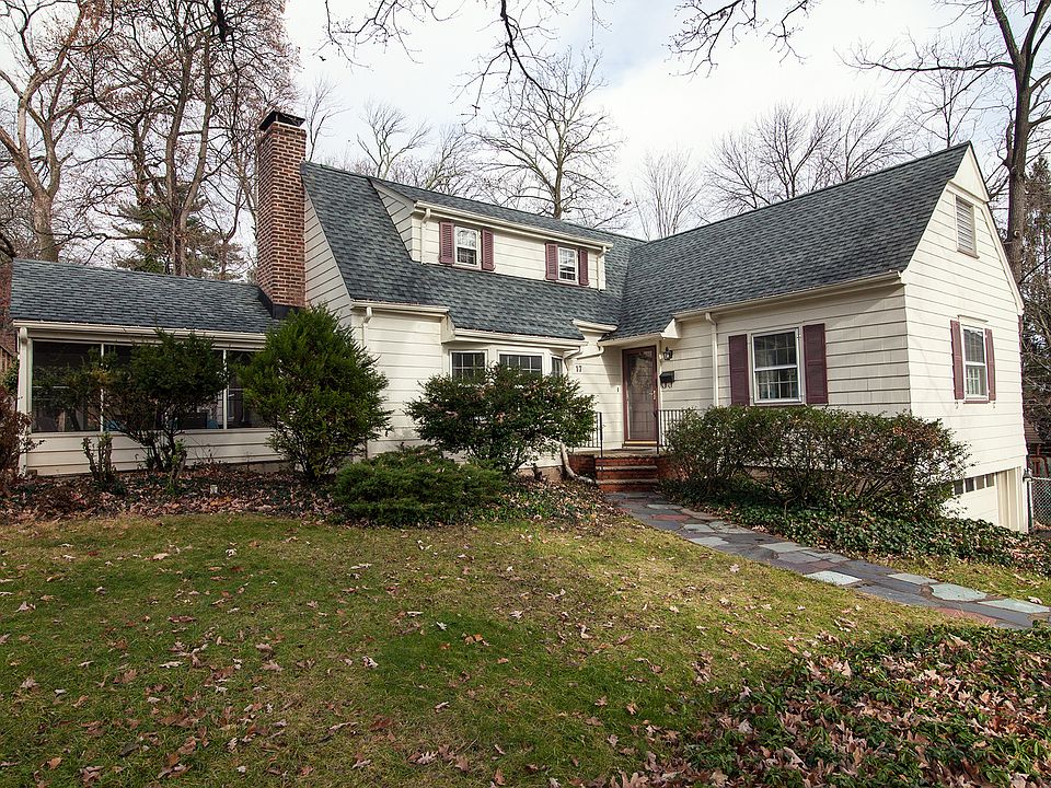1st image of 17 Walnut Ct