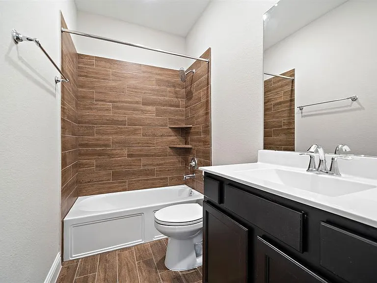 2403 Madera Landing Ln — Photo 33