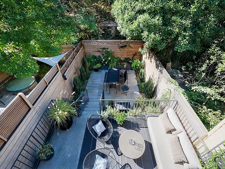 202 Bergen St #TWNHSE — Photo 4