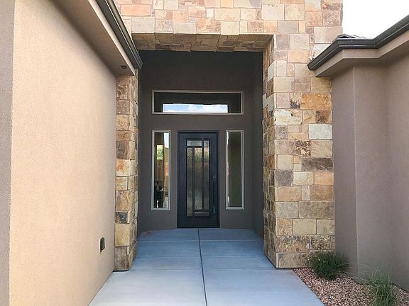 3rd image of 526 W Saguaro Way #1