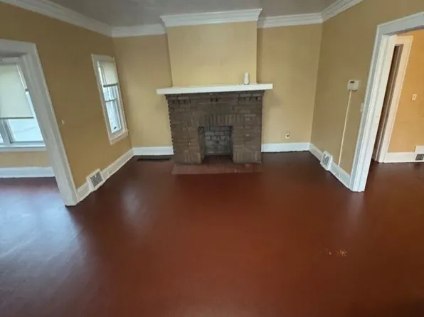 1633 Eddington Rd #1, Cleveland, OH 44118