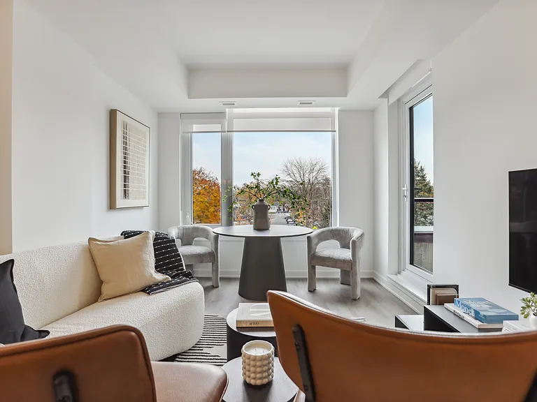 400 Kirkwood Ave — Photo 28