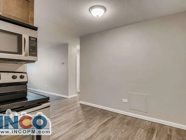 1555 Grove St #202 — Photo 7