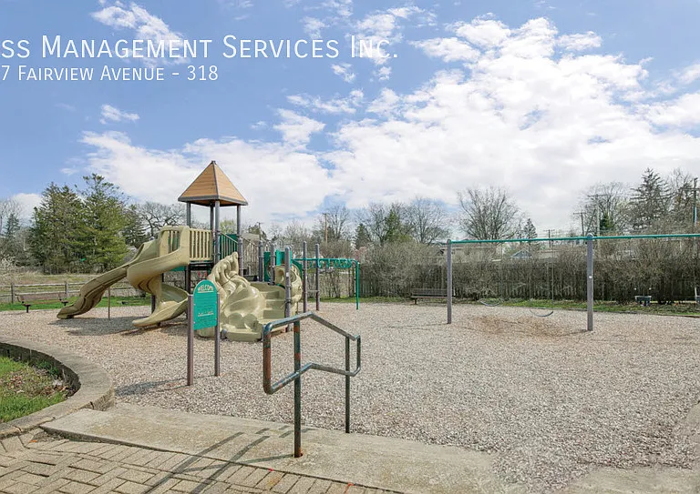 5117 Fairview Ave — Photo 5