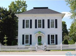 23941 W Riv, Grand Rapids, OH 43522