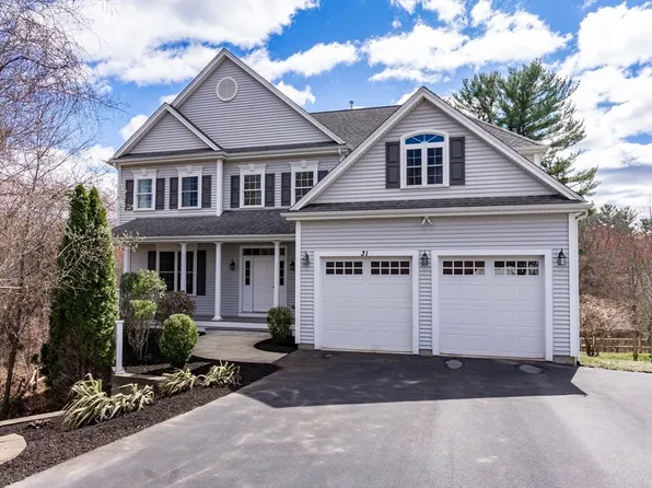 31 Whitehall Way, Bellingham, MA 02019