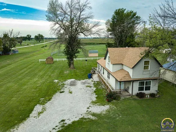 623 Elm St, Nortonville, KS 66060