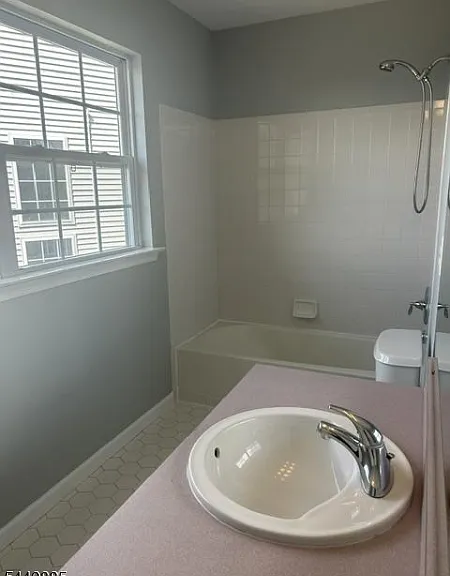 246 Winding Hill Dr — Photo 11
