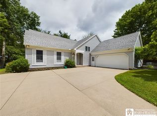 1 Woodview Ct, Olean, NY 14760