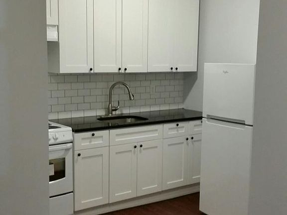 2nd image of 32 King St #1