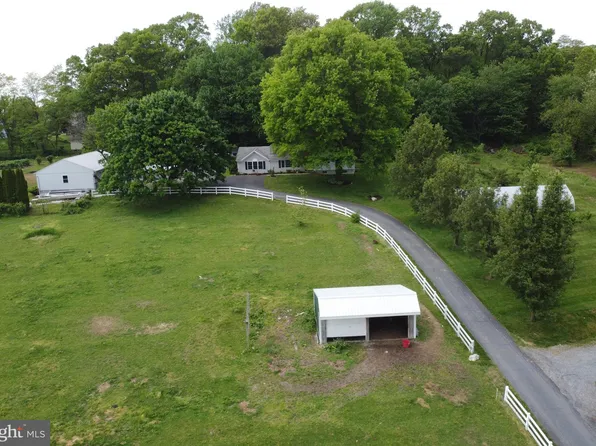 3125 Compass Rd, Honey Brook, PA 19344