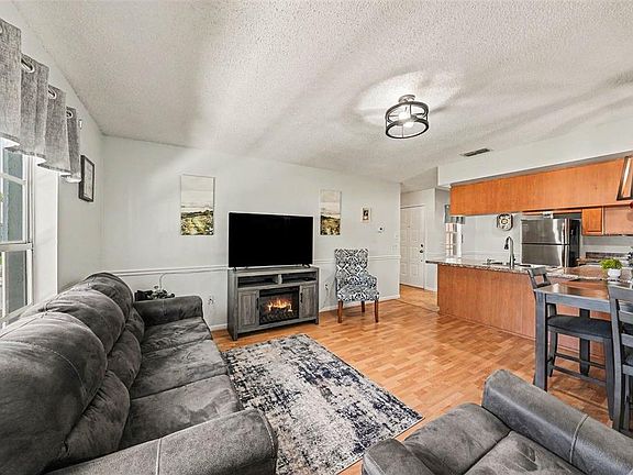 5th image of 12049 Hoosier Ct APT 203
