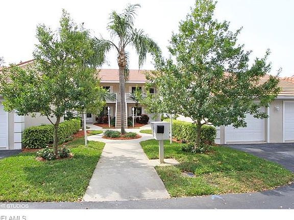 3rd image of 6860 Dennis Cir APT 205