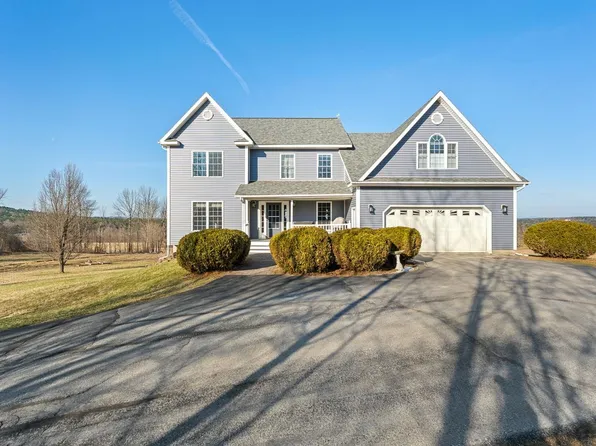 2 Sleepy Hollow Road, Essex, VT 05452