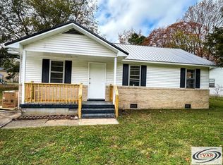 727 Powell St, Paris, TN 38242