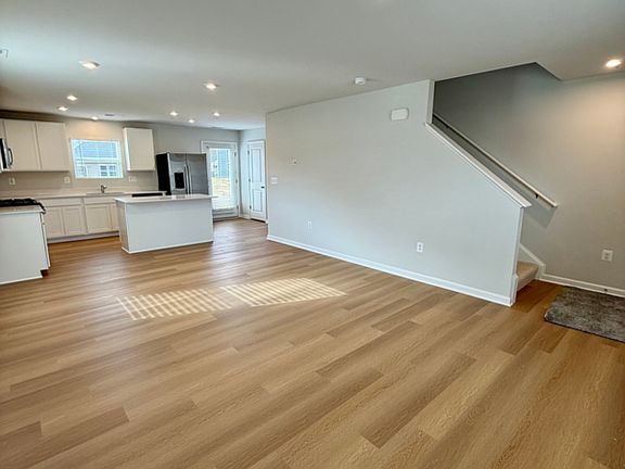 4th image of 316 Wilson Creek Dr