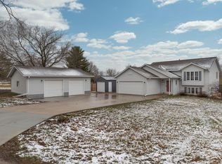 3421 Beaumont Ct SE, Rochester, MN 55904