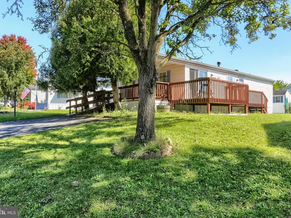 101 Barnwood Pl, Harrisburg, PA 17112