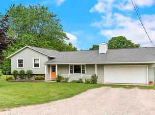 890 Intertown Rd, Petoskey, MI 49770