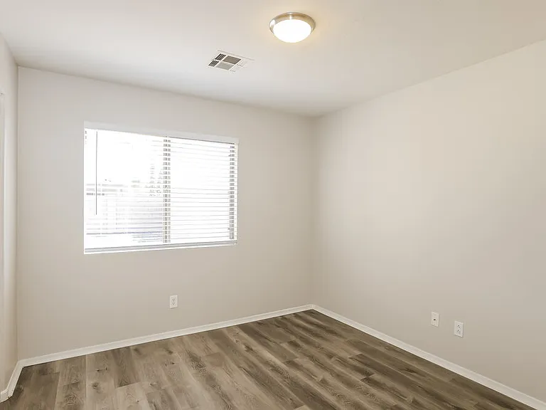 14411 N 149th Dr — Photo 12