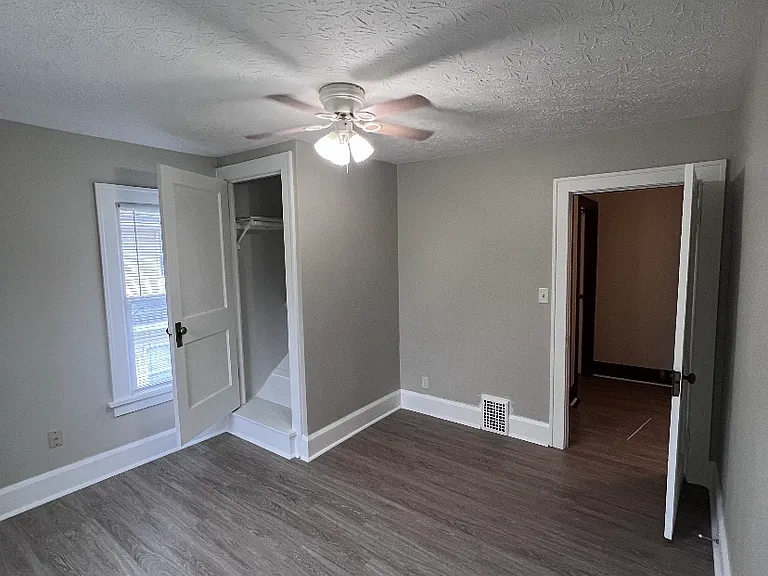 324 Tuscarawas Ave NW — Photo 2
