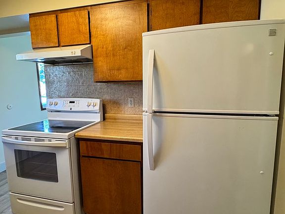 3rd image of 1606 S 1st Ave #1