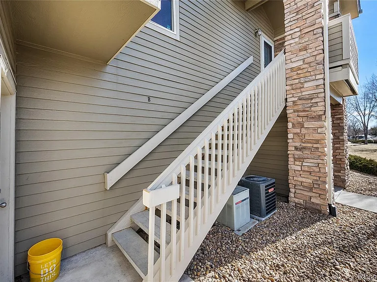 18242 E Flora Pl #B — Photo 10