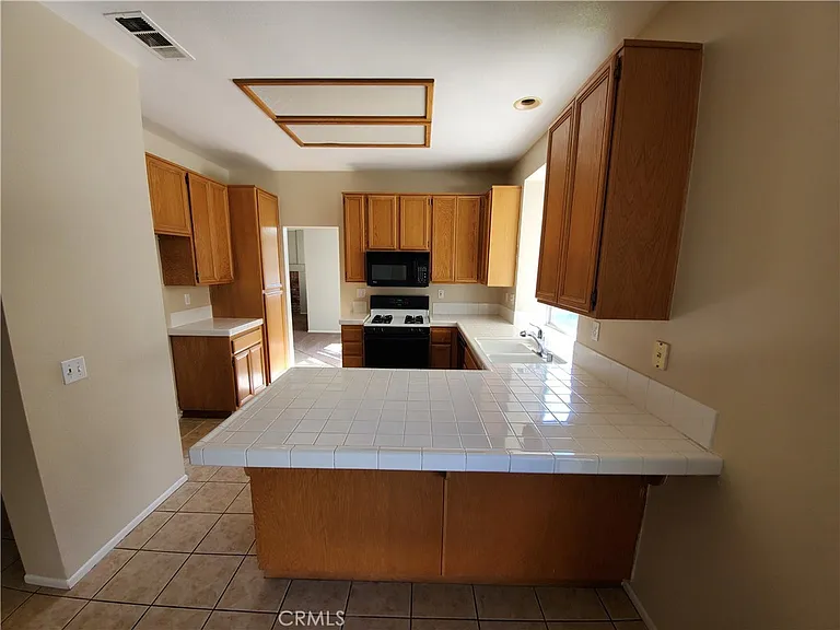 1244 Salem Dr — Photo 5