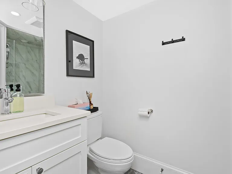 322 Bunker Hill St #B — Photo 20