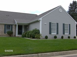 2902 Hunters Pl, Kalamazoo, MI 49048