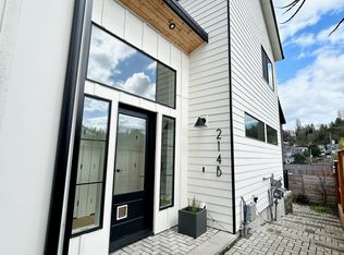 214 29th Ave E #B, Seattle, WA 98112