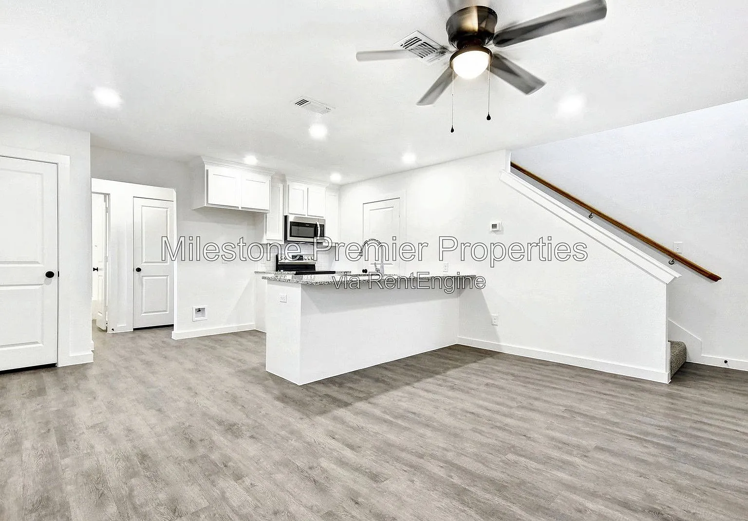 3 bed, 3.0 bath, 1246 sqft, $1,395 — Photo 4