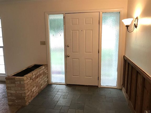4th image of 2912 Glenn St