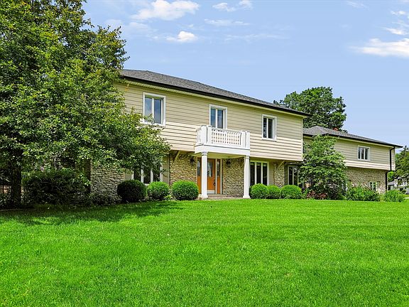 3rd image of 110 Westbourne Dr