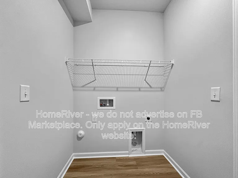 32 Foxton Pl — Photo 8
