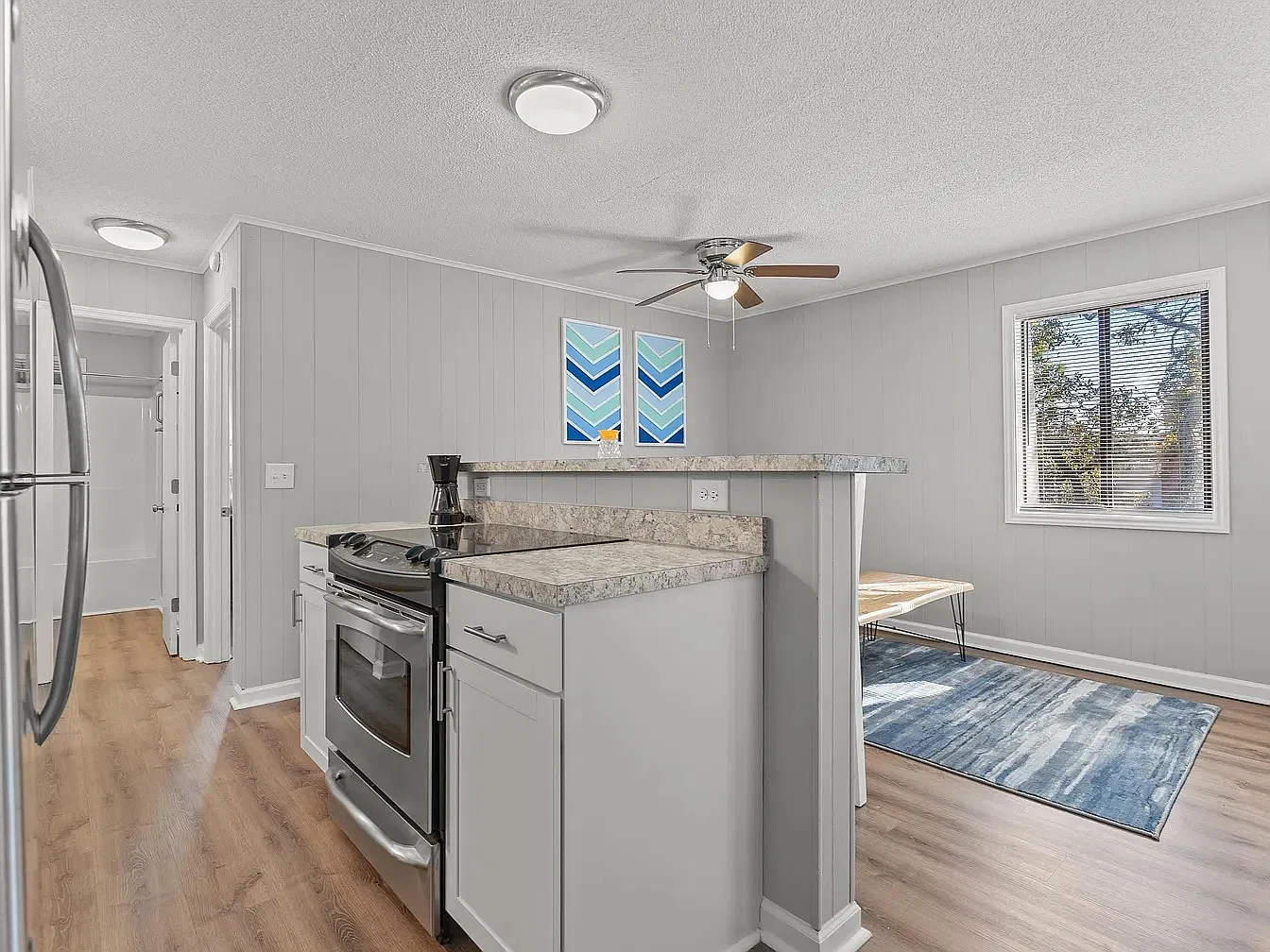 1 bed, 1100 sqft, $1,450 — Photo 4
