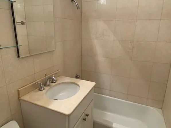 300 West 55th Street image 8 of 8