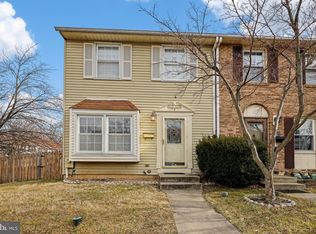 2 Guinevere Ct, Rosedale, MD 21237
