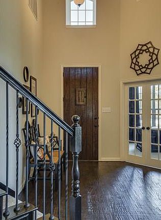 2nd image of 8621 Silver Leaf Cir