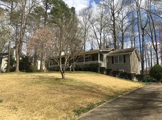 444 Springfield Dr, Woodstock, GA 30188